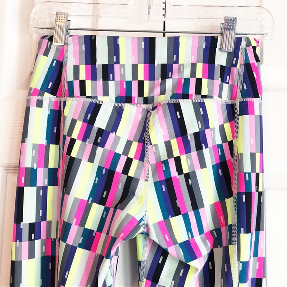 Knockout by Victoria's Secret Sport Colorful Geo Print Leggings - Picture 13 of 16